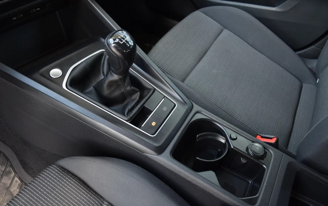 Volkswagen Golf cena 89900 przebieg: 67000, rok produkcji 2021 z Grudziądz małe 137